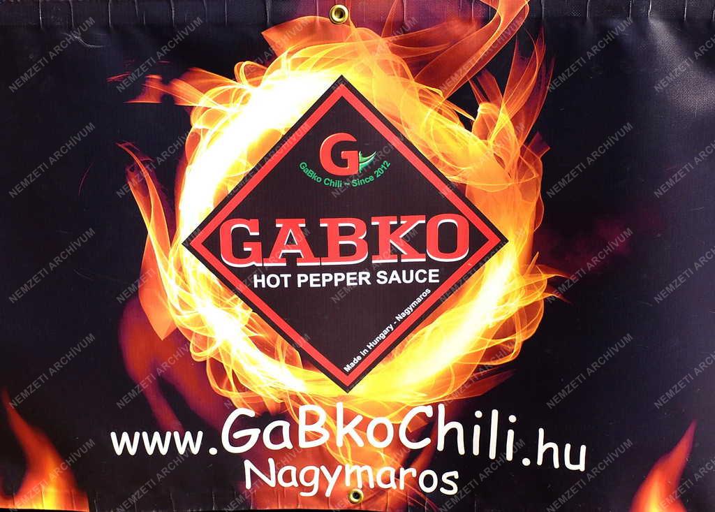 Tárgy - Nagymaros - Plakát az őstermelői piacon