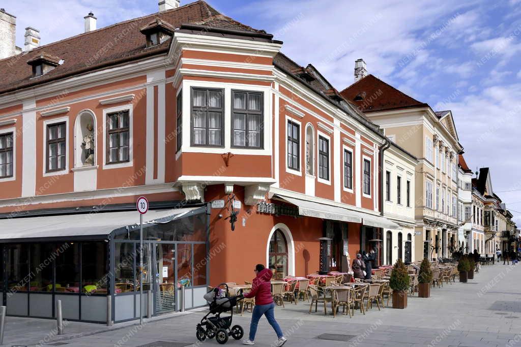 Városkép - Győr - Király-ház