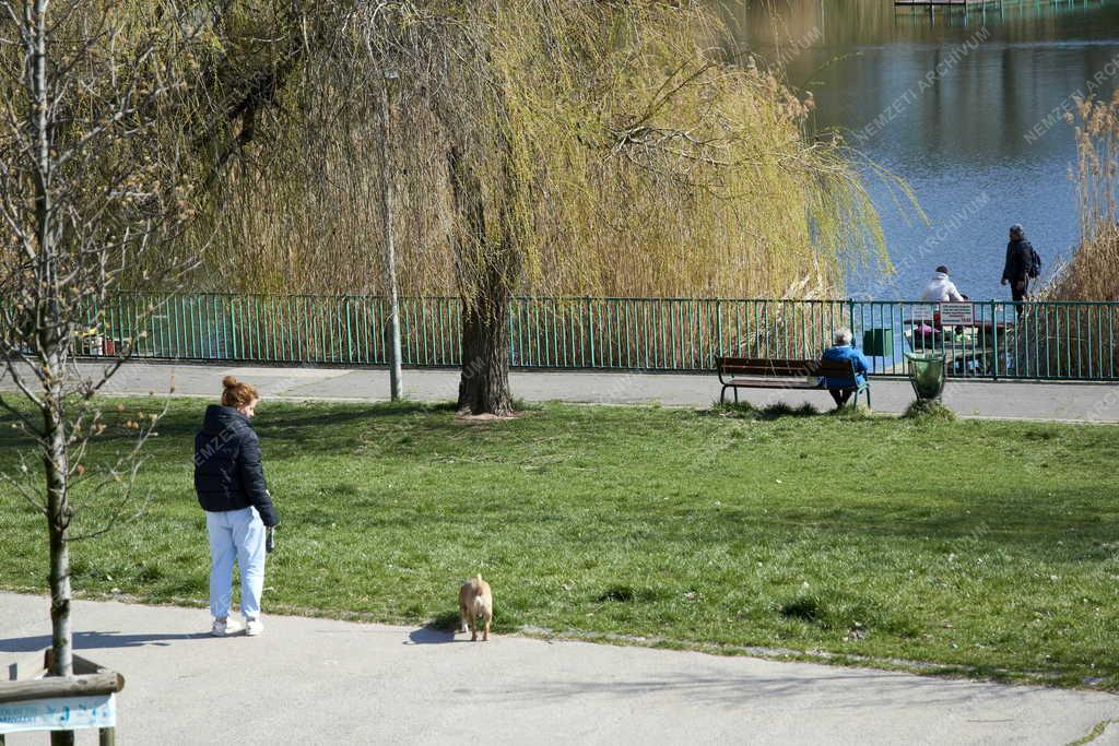 Városkép - Budapest - Újhegyi Bánya-tó, a Mély-tó