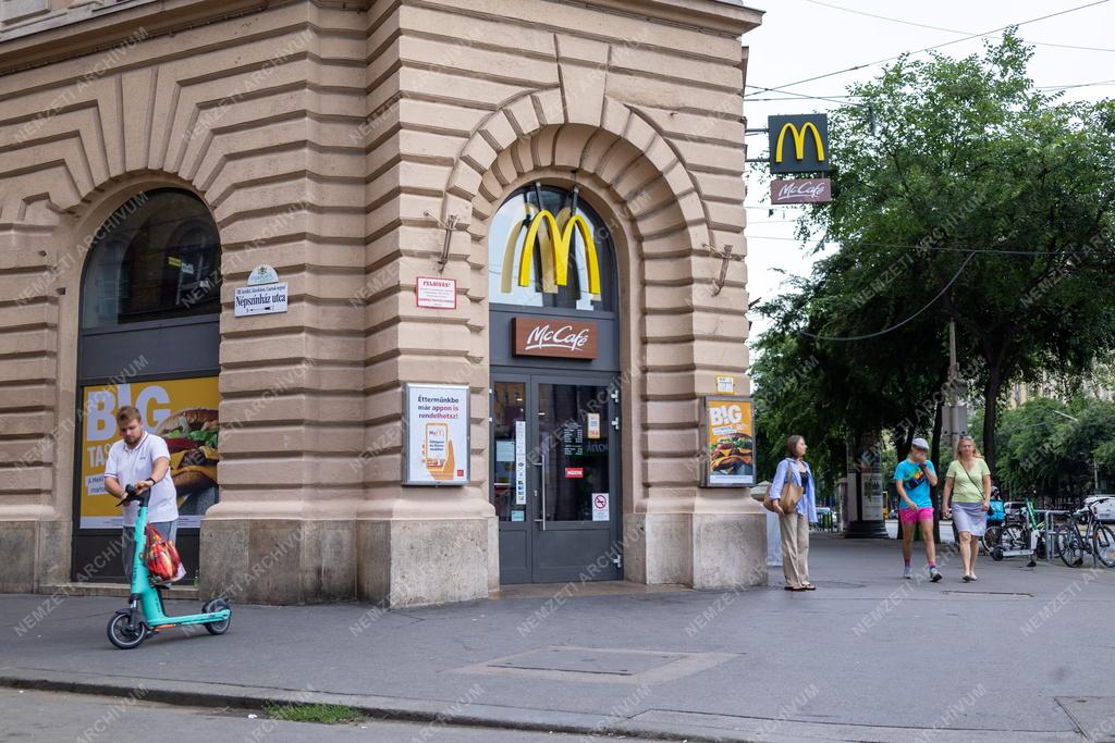 Vendéglátás - Budapest - Gyorsétterem