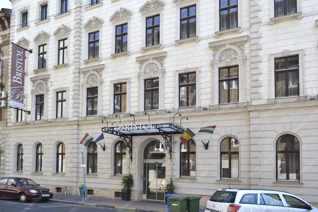 Épület - Budapest - A Hotel Bristol Budapest épülete
