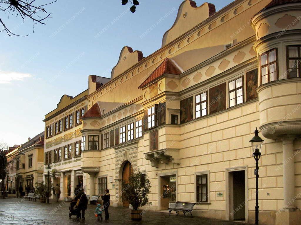 Burgenland – Eisenstadt – Díszes régi épületek
