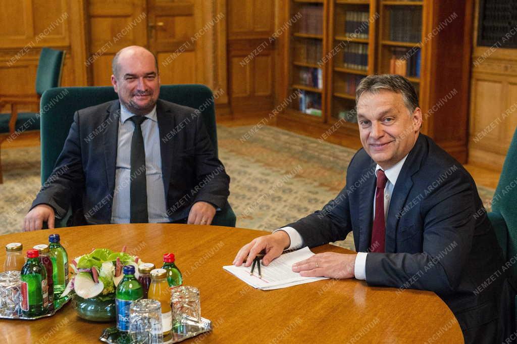 Orbán Viktor miniszterelnök találkozója Brenzovics Lászlóval, a KMKSZ elnökével 