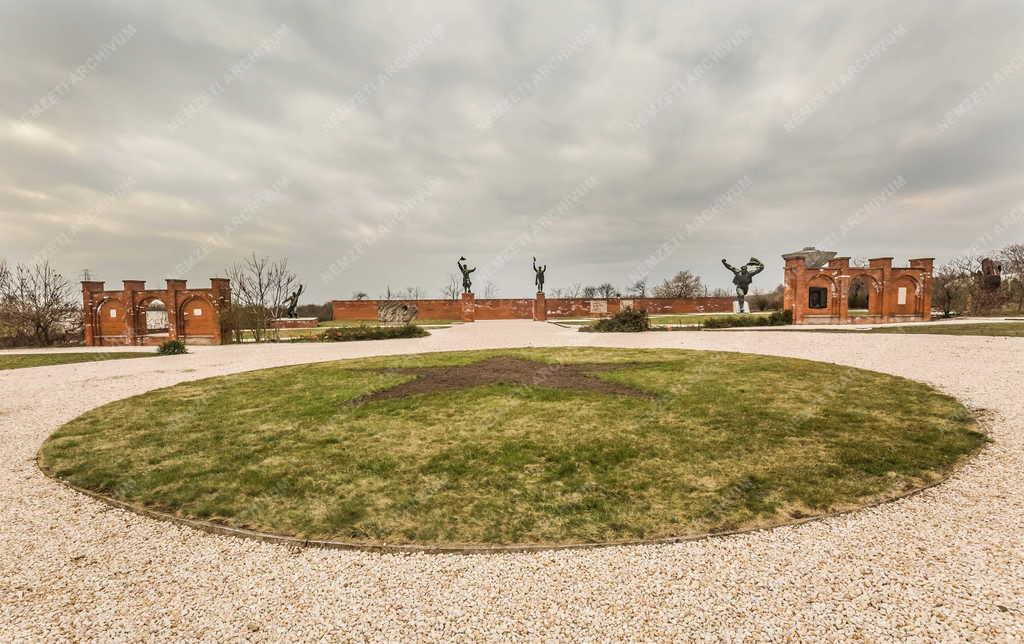 Szabadtéri múzeum - Budapest - Mementó Park