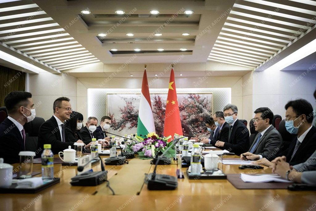 Szijjártó Péter Pekingben 