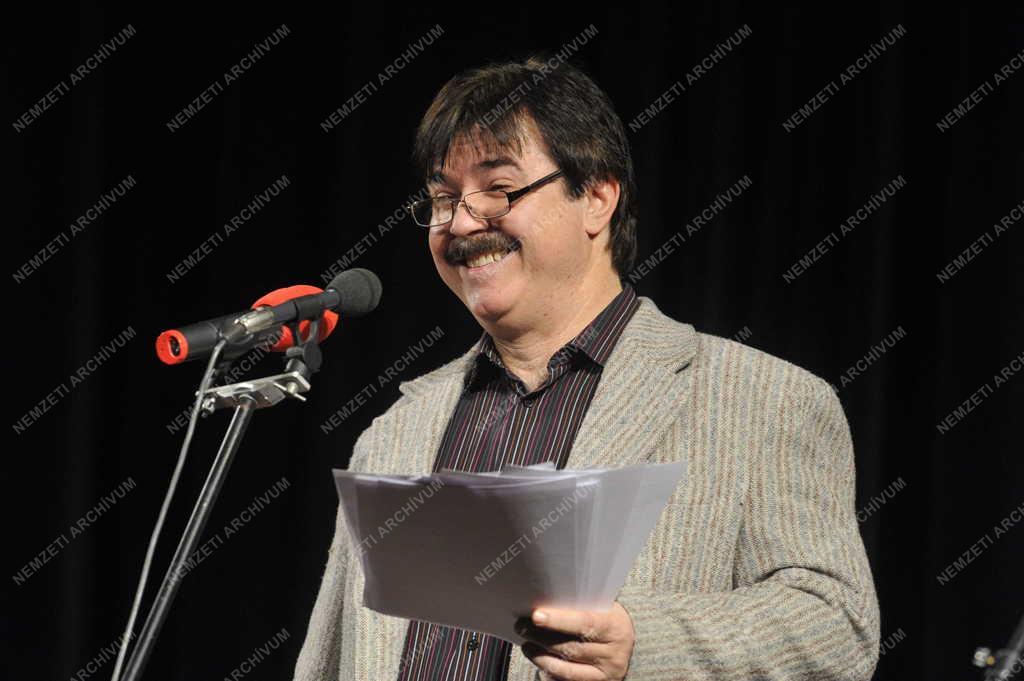 Rádió - Szilveszteri rádiókabaré felvétele - Maksa Zoltán
