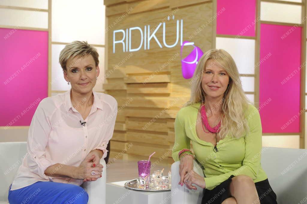 Televízió - Ridikül című női beszélgetős műsor