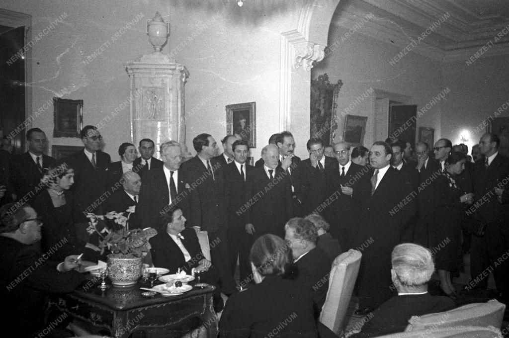 Belpolitika - Köztársasági Elnöki Hivatal