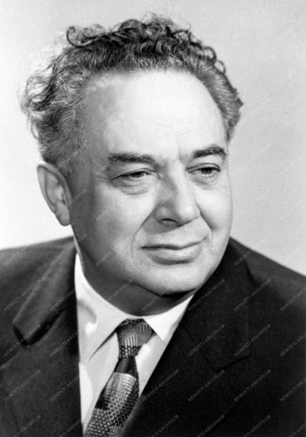 Személy - Hidas Antal