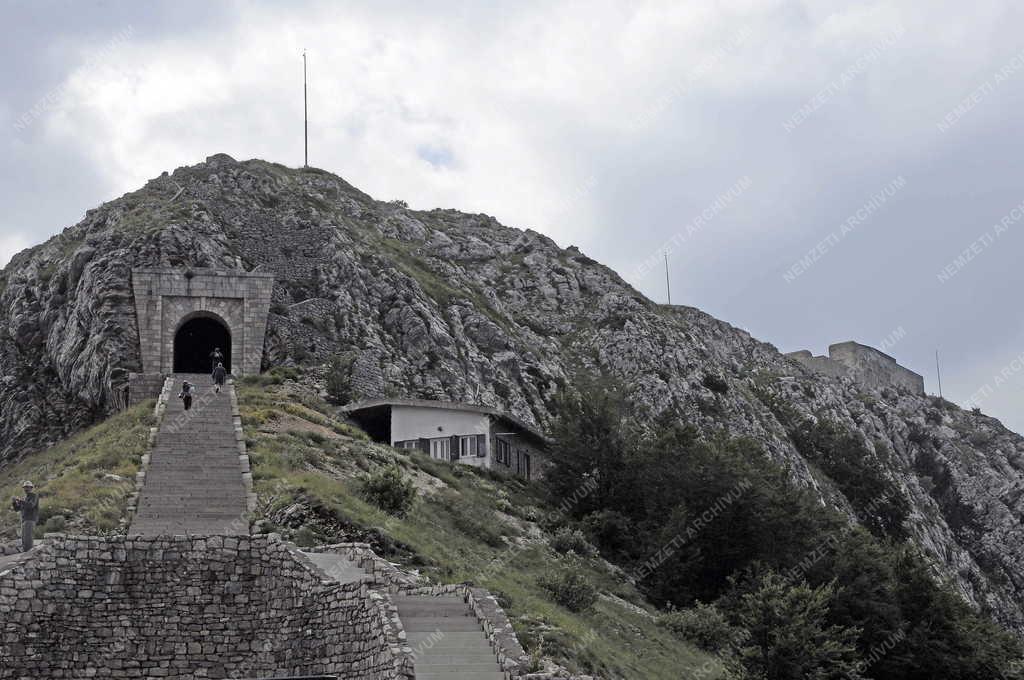Táj, város - Cetinje - Lovcen-csúcs