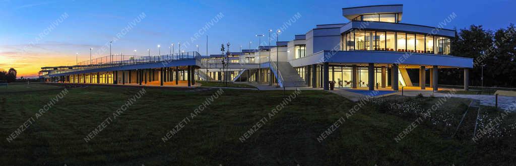 Városkép - Debrecen - Nemzetközi iskola 