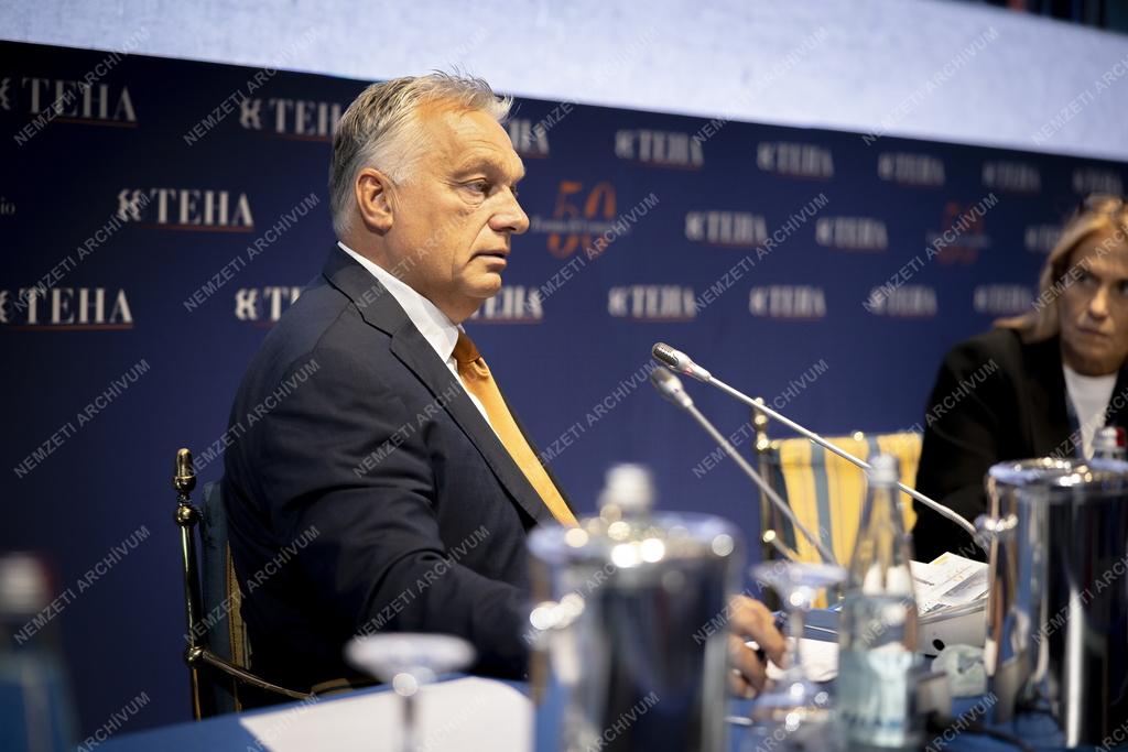 Orbán Viktor az Európai Ház - Ambrosetti fórumon