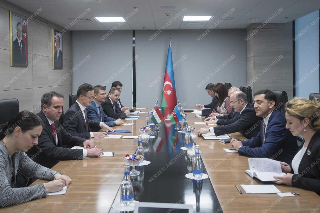 Szijjártó Péter Azerbajdzsánban 