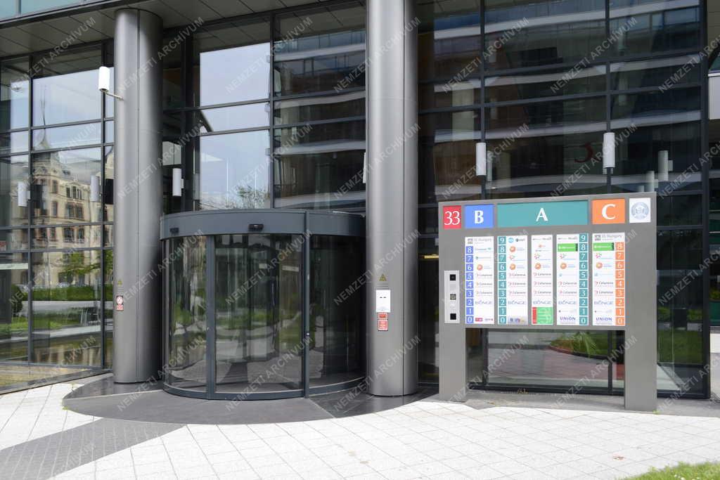 Épület - Budapest - A Váci 33 Irodaház