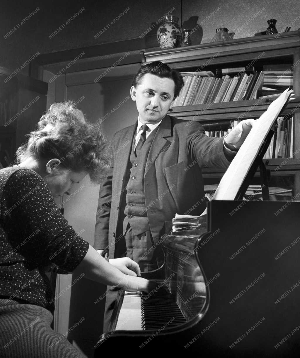 Új műveken dolgozik Szokolay Sándor zeneszerző, a „Vérnász” szerzője
