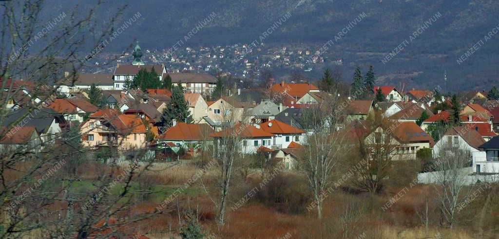 Városkép - Pilisvörösvár - Családiházas városközpont