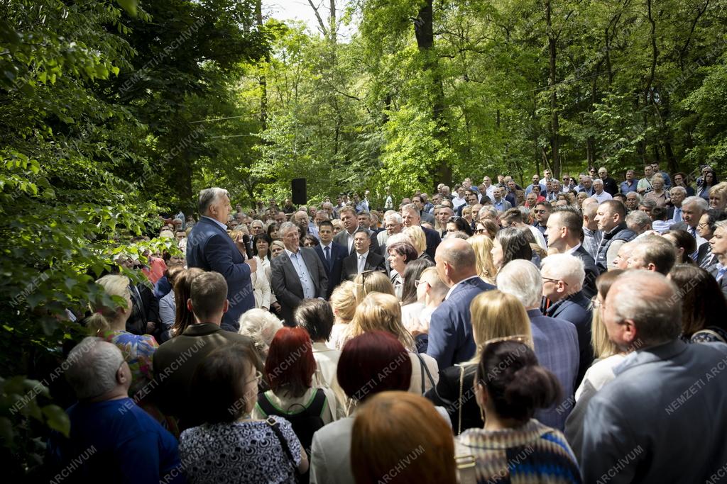Voks 24 - Orbán Viktor Nyíregyházán folytatta vidéki kampánykörútját