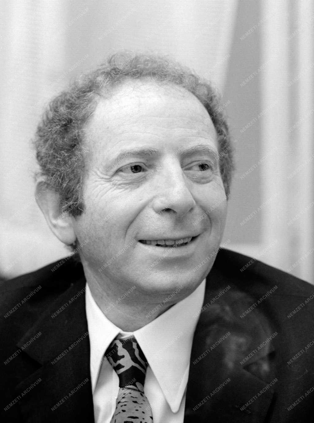 Kultúra - Évforduló - Kabos László 50 éves