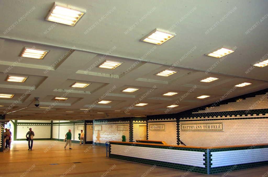 Közlekedés - Aluljáró a Margit híd budai hídfőjénél