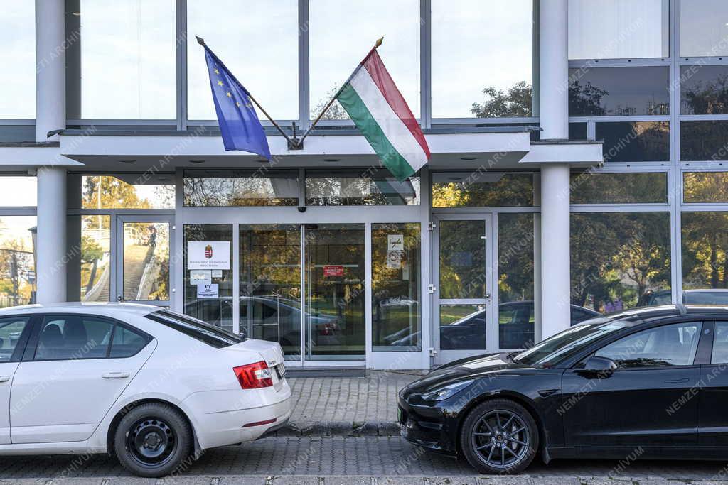 Közigazgatás - Budapest - Az Innovációs és Technológiai Minisztérium irodaháza Óbudán