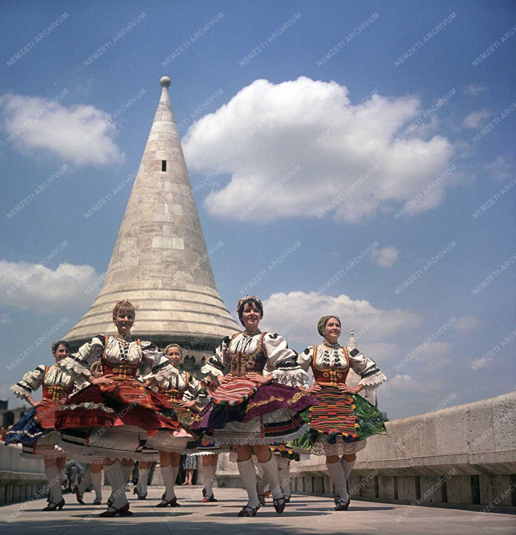 Kultúra - Népi együttes