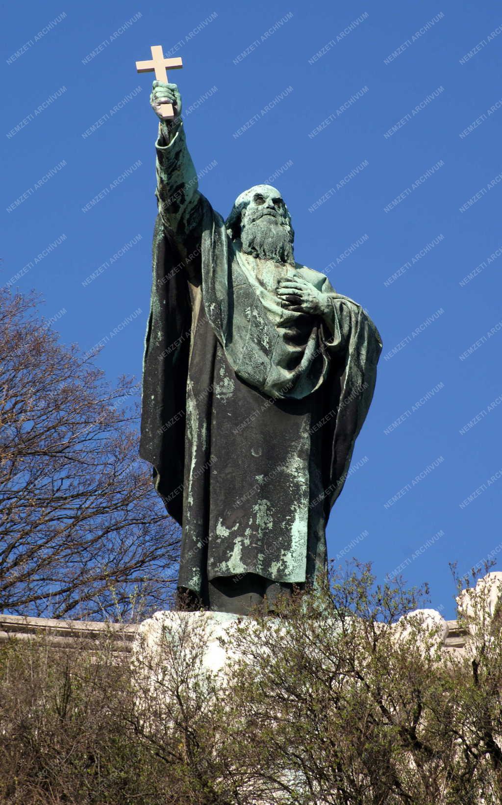 Műalkotás - Szent Gellért szobra