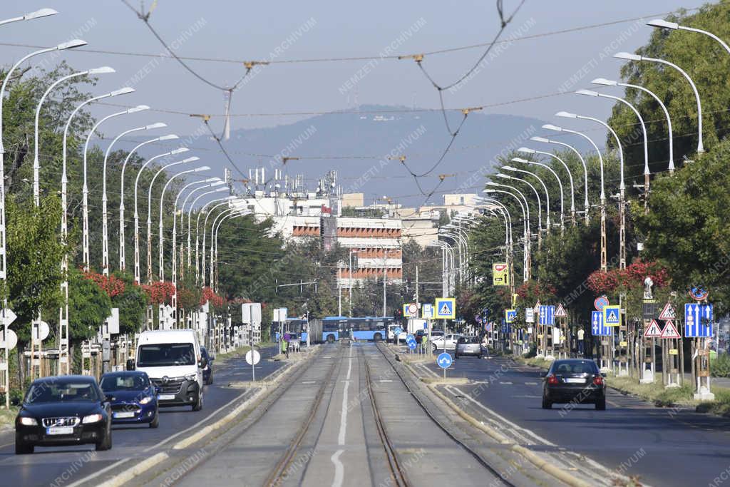 Városkép - Budapest - Ady Endre út 