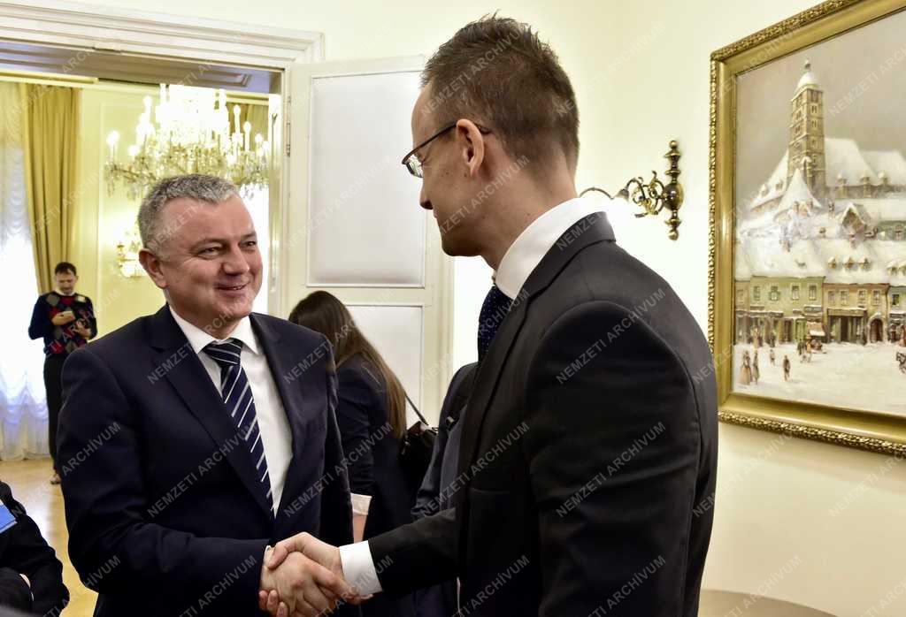 Szijjártó Péter Zágrábban
