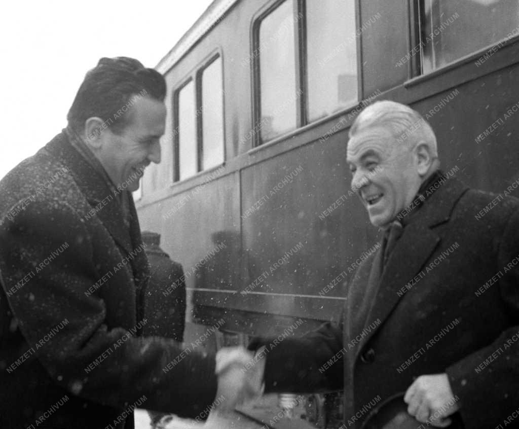 Külkapcsolat - Ion Gheorghe Maurer román miniszterelnök Magyarországon