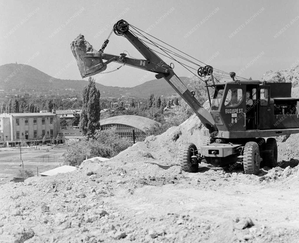 Építőipar - Kármegelőzés a Vasas Pasaréti úti pályájánál