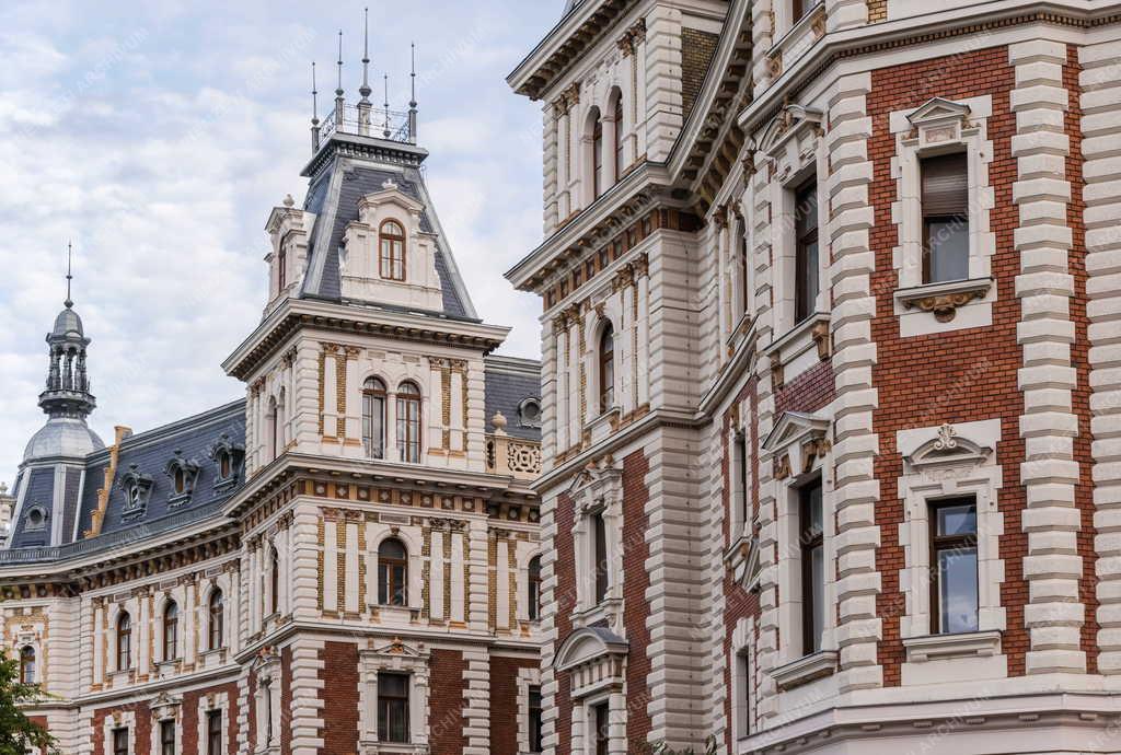 Műemlék - Budapest - Kodály köröndi palota