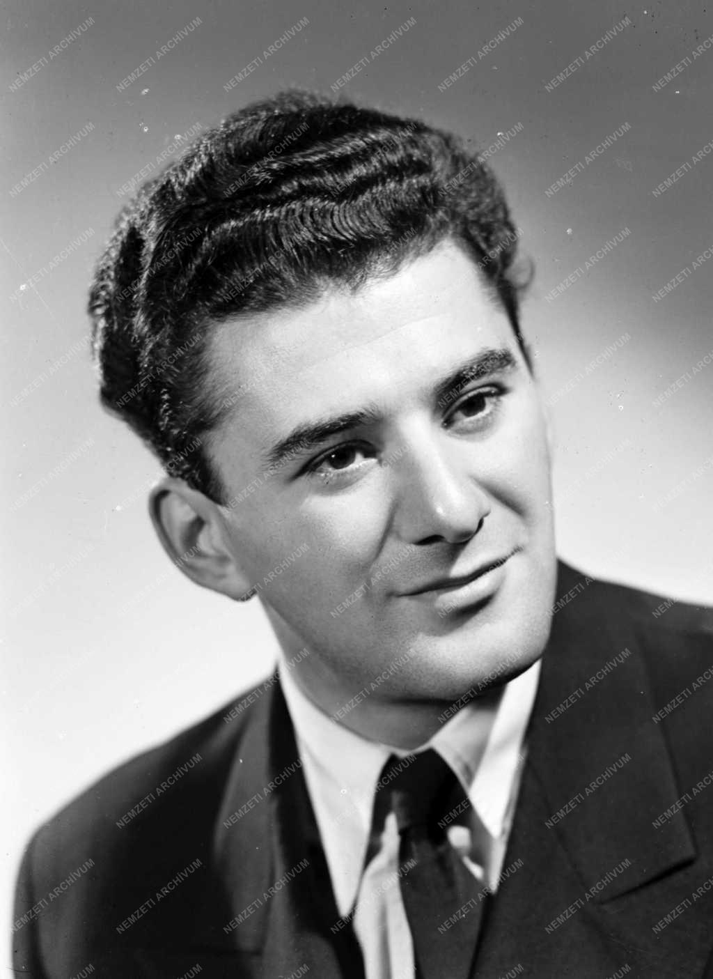 Kultúra - Szinetár Miklós rendező