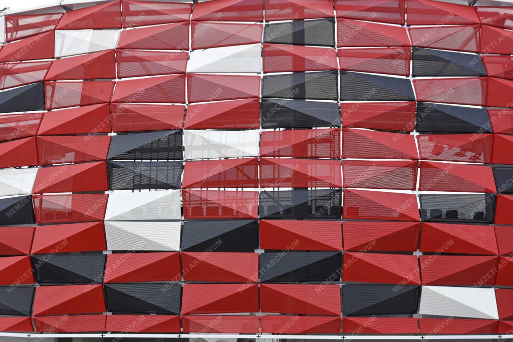 Építőipar - Budapest - Épül a Bozsik Stadion 