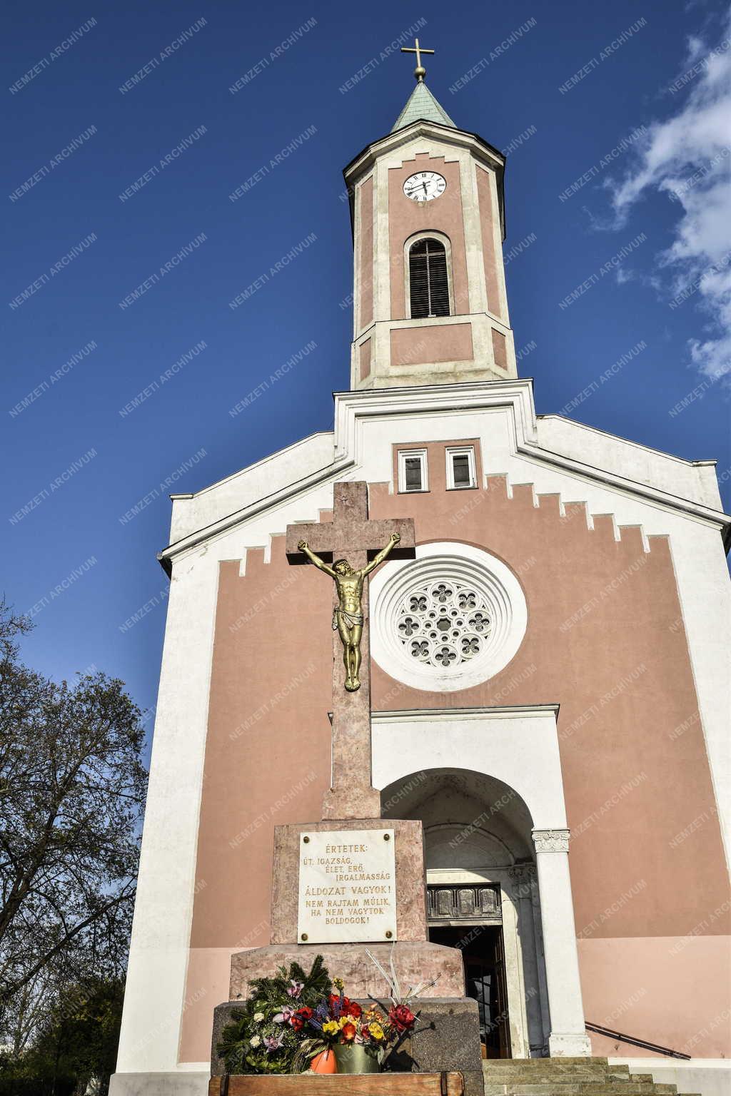 Városkép - Budapest - Csepeli Kisboldogasszony-templom