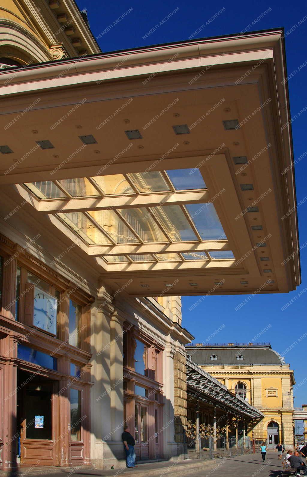 Budapest - Középület - A Keleti pályaudvar