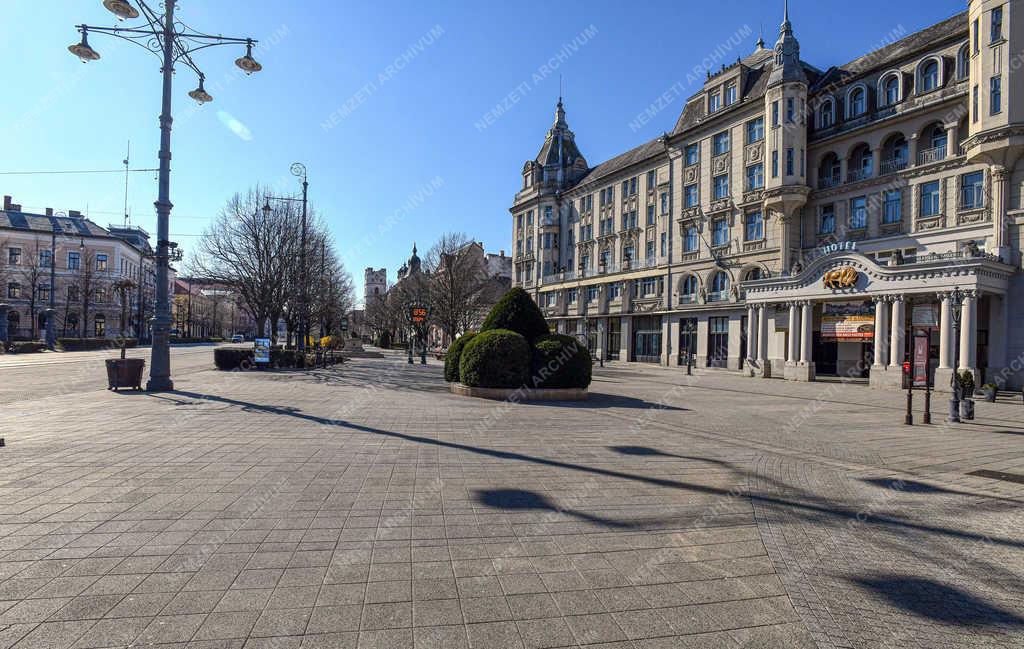 Járvány - Debrecen - Kiürült a belváros