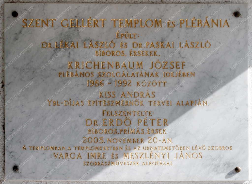 Egyház - Budapest-Kelenföld Szent Gellért Plébánia épületegyüttes