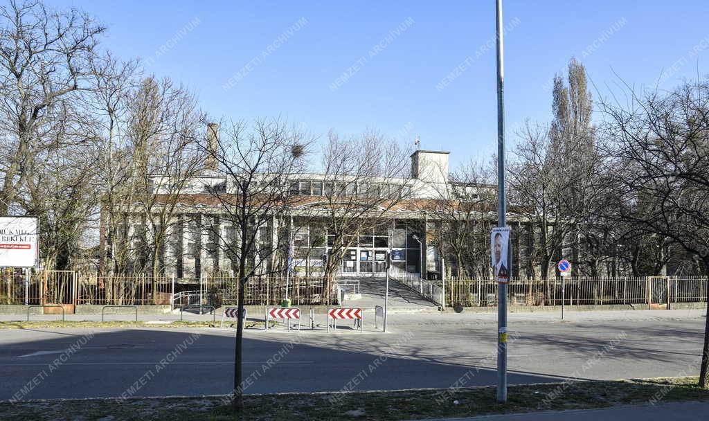 Egészségügy - Budapest - Megszűnő Kőbányai Szakorvosi Rendelőintézet Egészségház