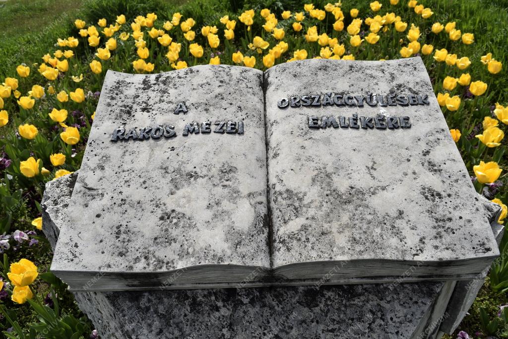 Kultúra - Budapest - Rákosmezei országgyűlések emlékköve