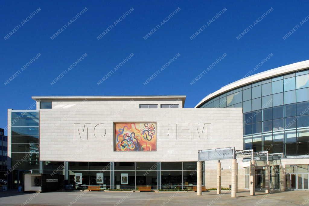 Debrecen – MODEM