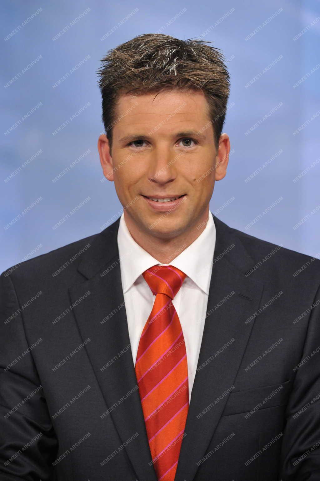 Televízió - Takács Bence Ervin műsorvezető