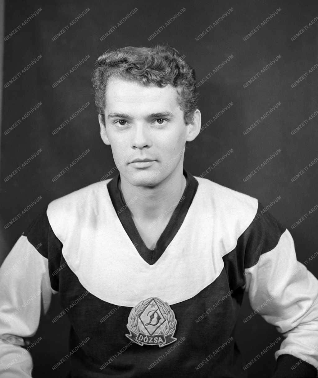 Sport - Labdarúgás - Újpesti Dózsa