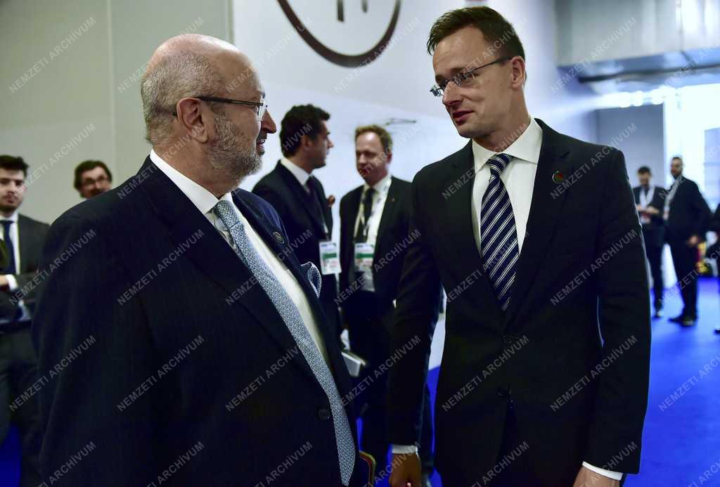 Szijjártó Péter Milánóban