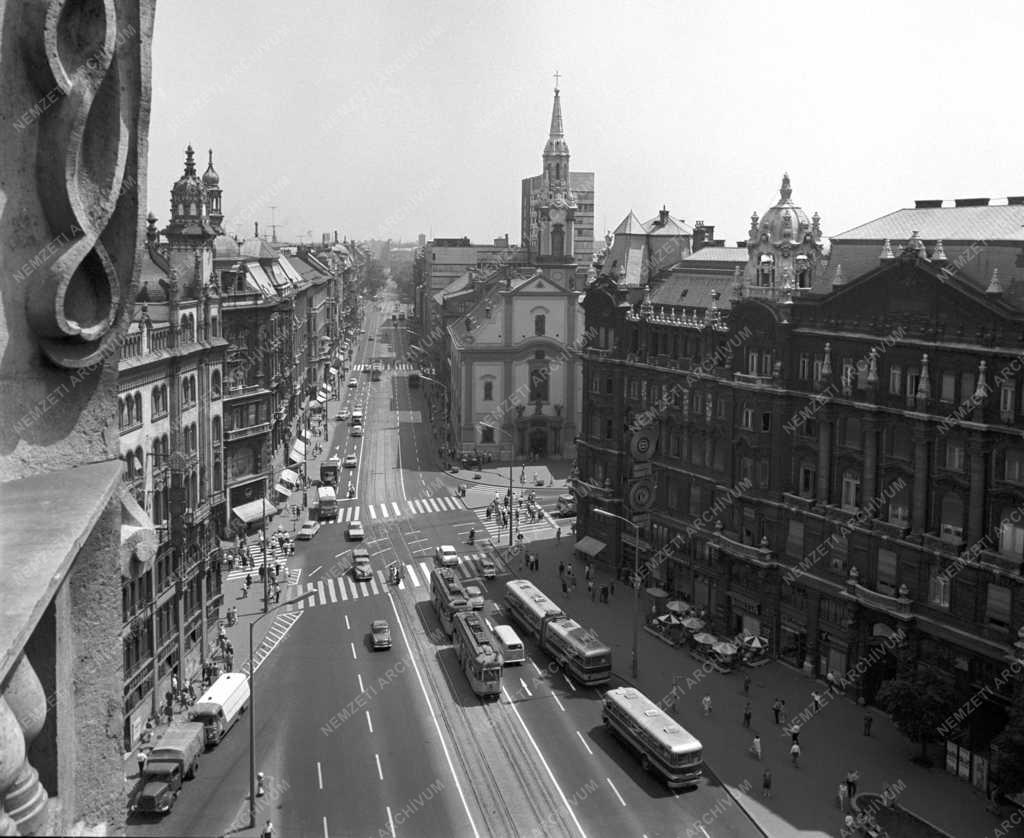 Városkép - Felszabadulás tér