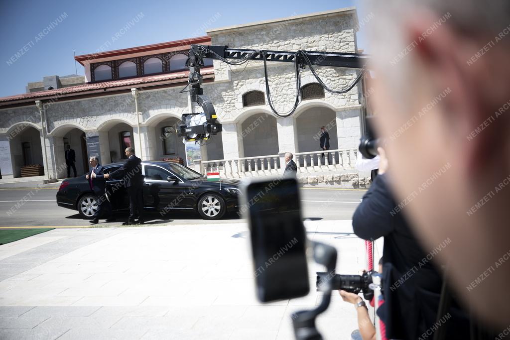 Orbán Viktor a Türk Államok Szervezetének csúcstalálkozóján Azerbajdzsánban