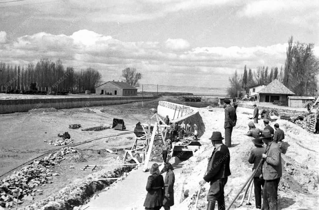 Építőipar - Sió-csatorna újjáépítése