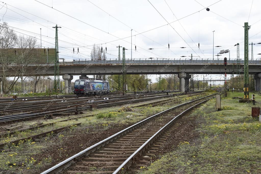 Közlekedés - Budapest - M5-ös autópálya fővárosi bevezető szakasza
