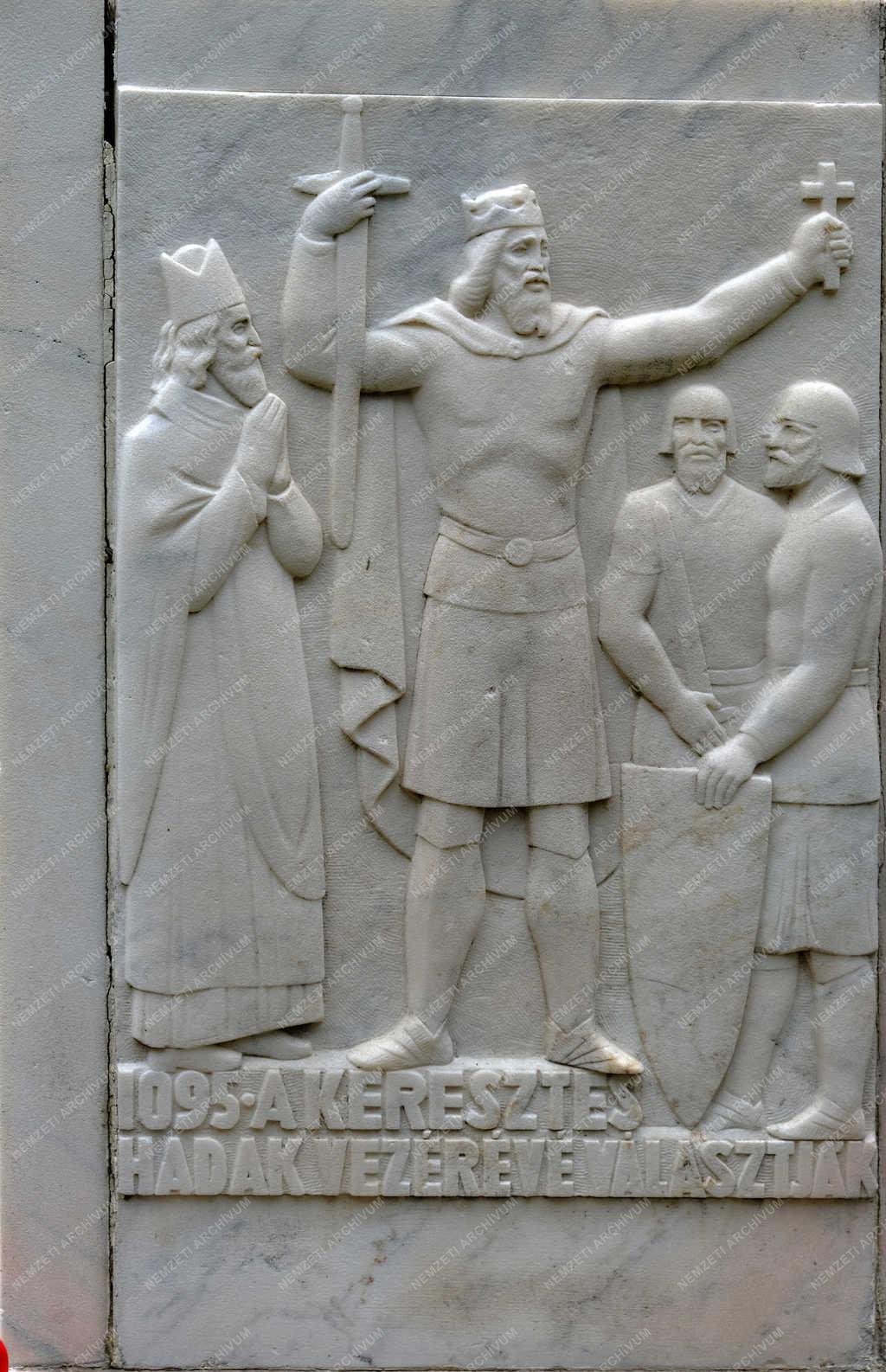 Köztéri szobor - Budapest - Szent László 