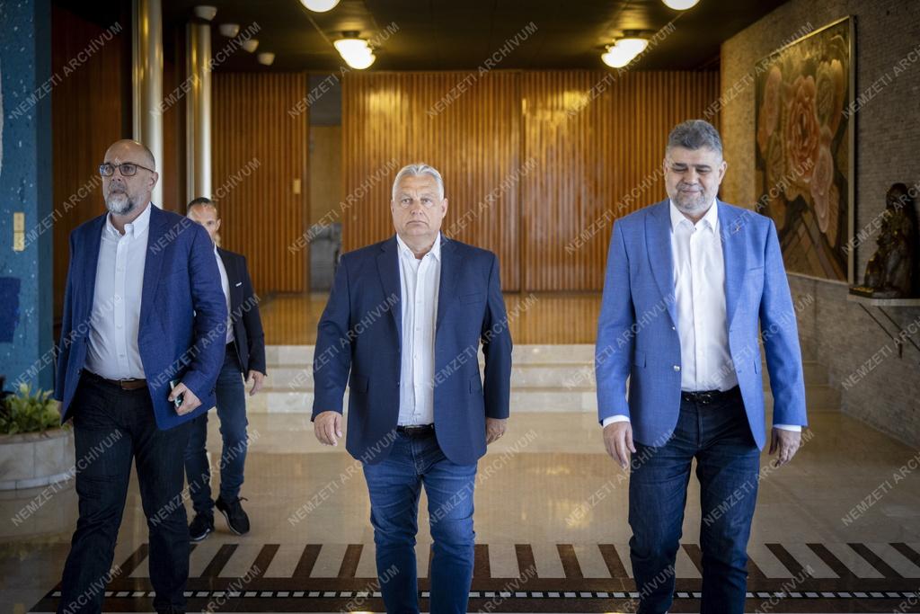 Orbán Viktor Románia miniszterelnökével tárgyalt Bukarestben