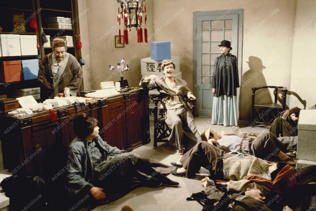 Kultúra - Film - A szecsuáni jólélek című tv-film forgatása